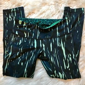 Size 4 lulu lemon capris